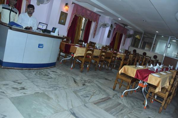 Hotel Sambit Palace Bhubaneswar Esterno foto