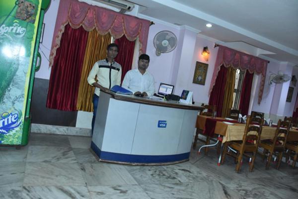 Hotel Sambit Palace Bhubaneswar Esterno foto